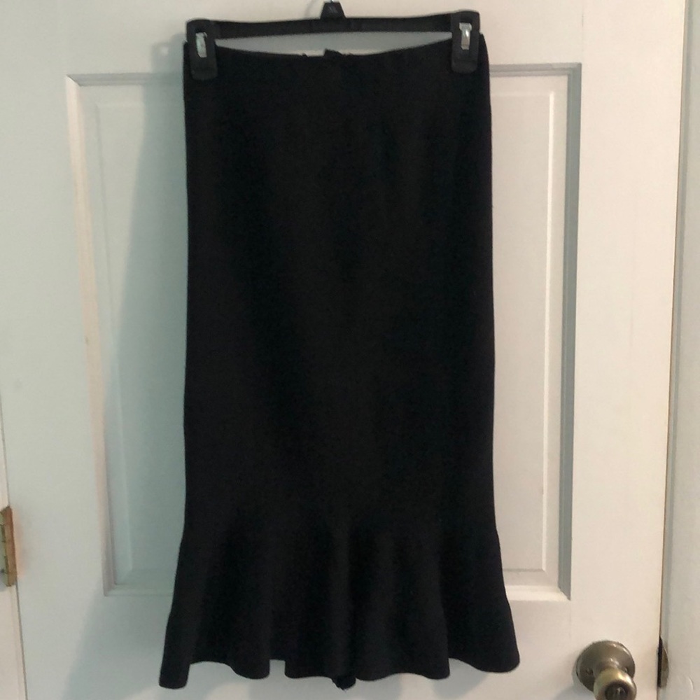 Black midi skirt